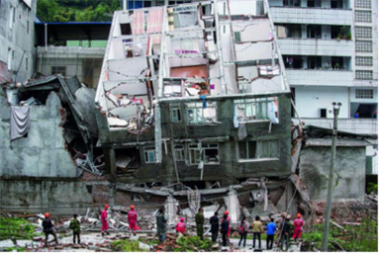 2013地震自救(2013地震伤亡)