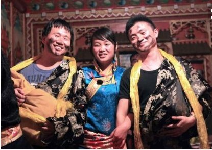 一妻多夫制是真的吗（你看婚姻法怎么说）