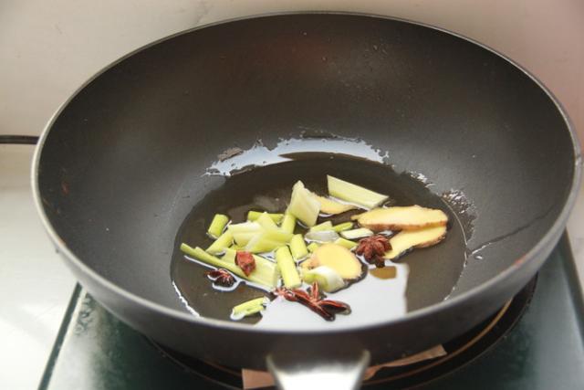 什么是偏口鱼(偏口鱼的做法步骤) 什么是偏口鱼(偏口鱼的做法步骤)