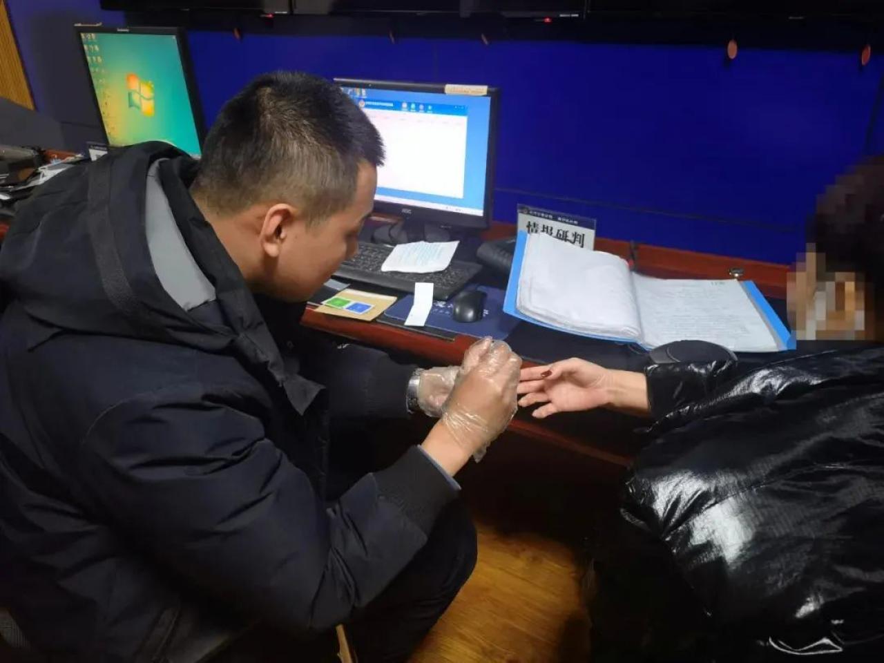 信用卡团伙欺诈罪判几年(信用卡经侦立案标准) 信用卡团伙欺诈罪判几年(信用卡经侦立案标准)