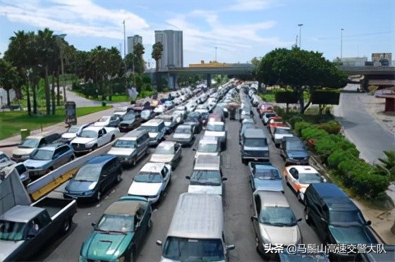 交通规则有哪些内容(交通规则的最新全文) 交通规则有哪些内容(交通规则的最新全文)