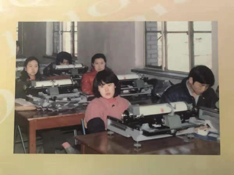 一代身份证什么时候停用的(一代身份证和二代身份证的区别) 一代身份证什么时候停用的(一代身份证和二代身份证的区别)