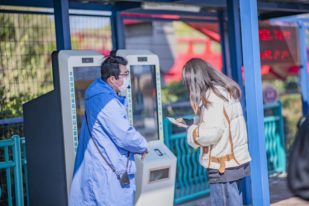 上海欢乐谷蹦极要钱吗(上海欢乐谷蹦极项目) 上海欢乐谷蹦极要钱吗(上海欢乐谷蹦极项目)