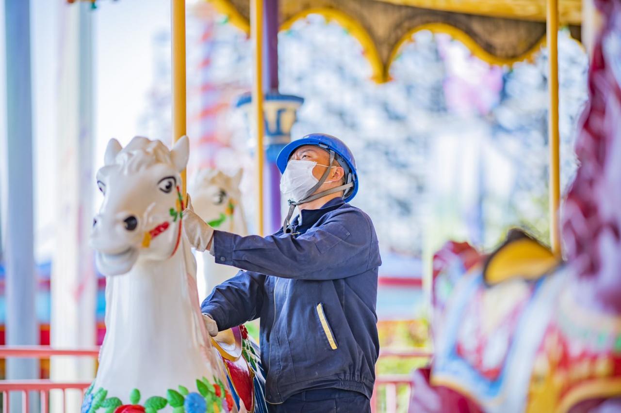 上海欢乐谷蹦极要钱吗(上海欢乐谷蹦极项目) 上海欢乐谷蹦极要钱吗(上海欢乐谷蹦极项目)