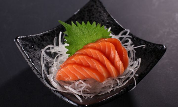 万寿菊粉色(万寿菊粉和辣椒粉哪个喂鸡更好)