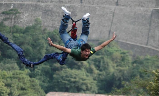 上海有蹦极的地方吗?哪里的最好玩?(上海哪个地方有蹦极的地方) 上海有蹦极的地方吗?哪里的最好玩?(上海哪个地方有蹦极的地方)