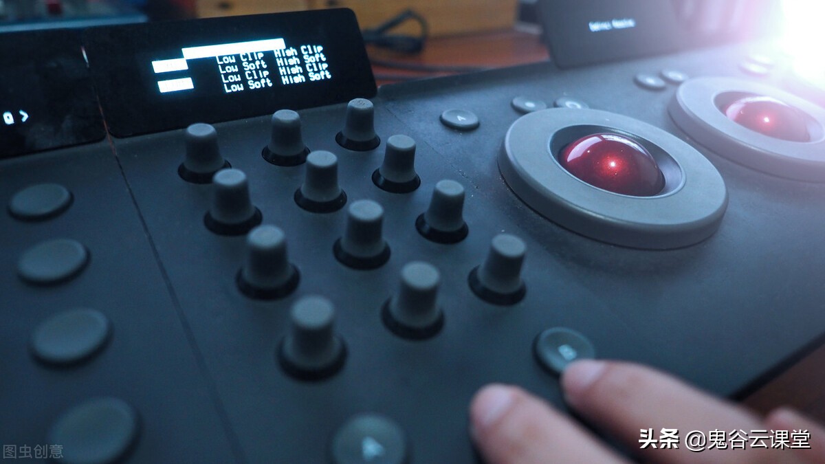 AE,C4D越来越火，学习影视后期，给初学者入坑的18条建议