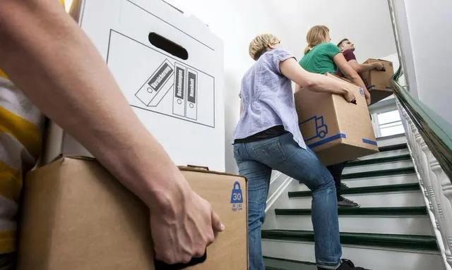 不会写文章,也不想露脸拍视频,新人怎样做自媒体赚钱?