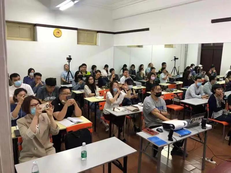 大连首期“全媒体运营师”培训班开班