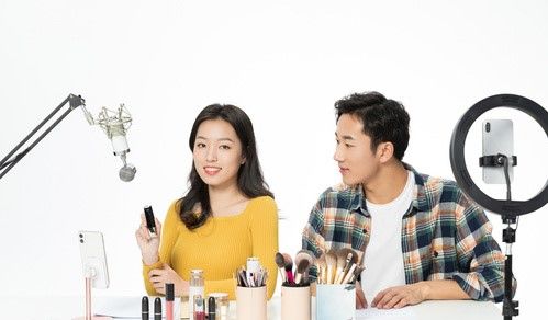 做短视频等自媒体怎么赚钱？