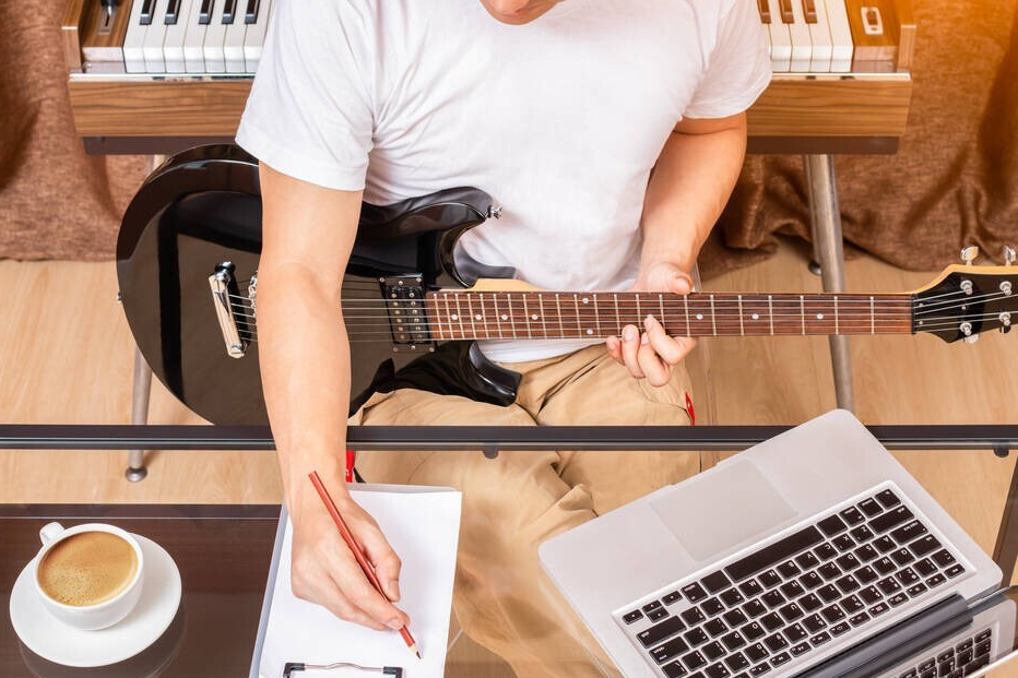 自媒体短视频剪辑运营,4个点你必须注意,播放量的关键所在