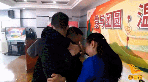 被拐孩子选择“养父母”，网民呼吁“买卖同刑”，可取吗？