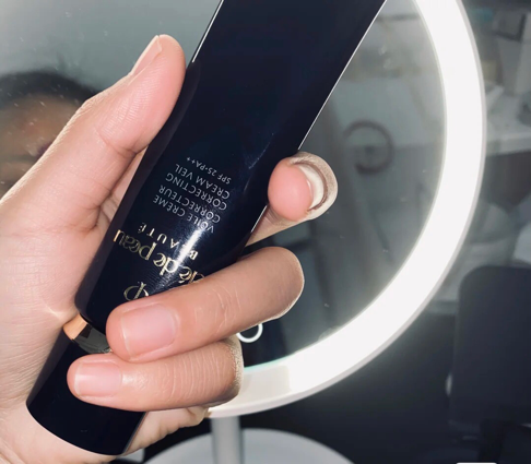 什么牌子的隔离霜好用(公认好用的5款大牌“隔离霜”)(1)