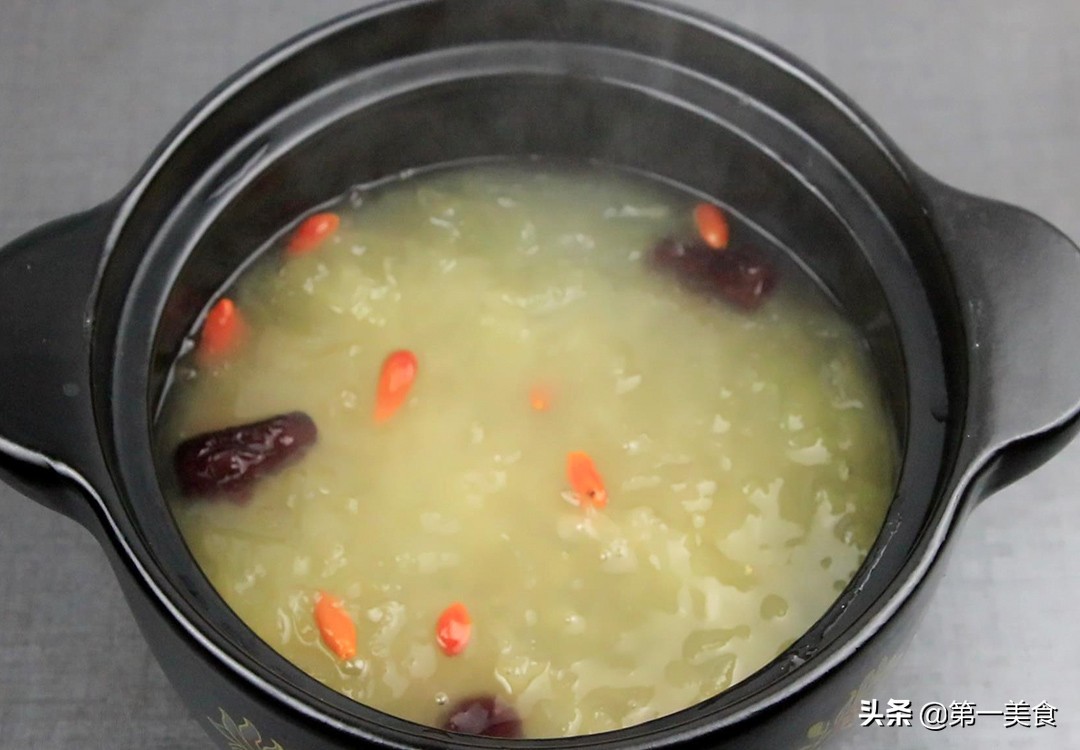 冬季女性养生食谱(推荐几款秋冬最好喝的营养汤食谱)(4)