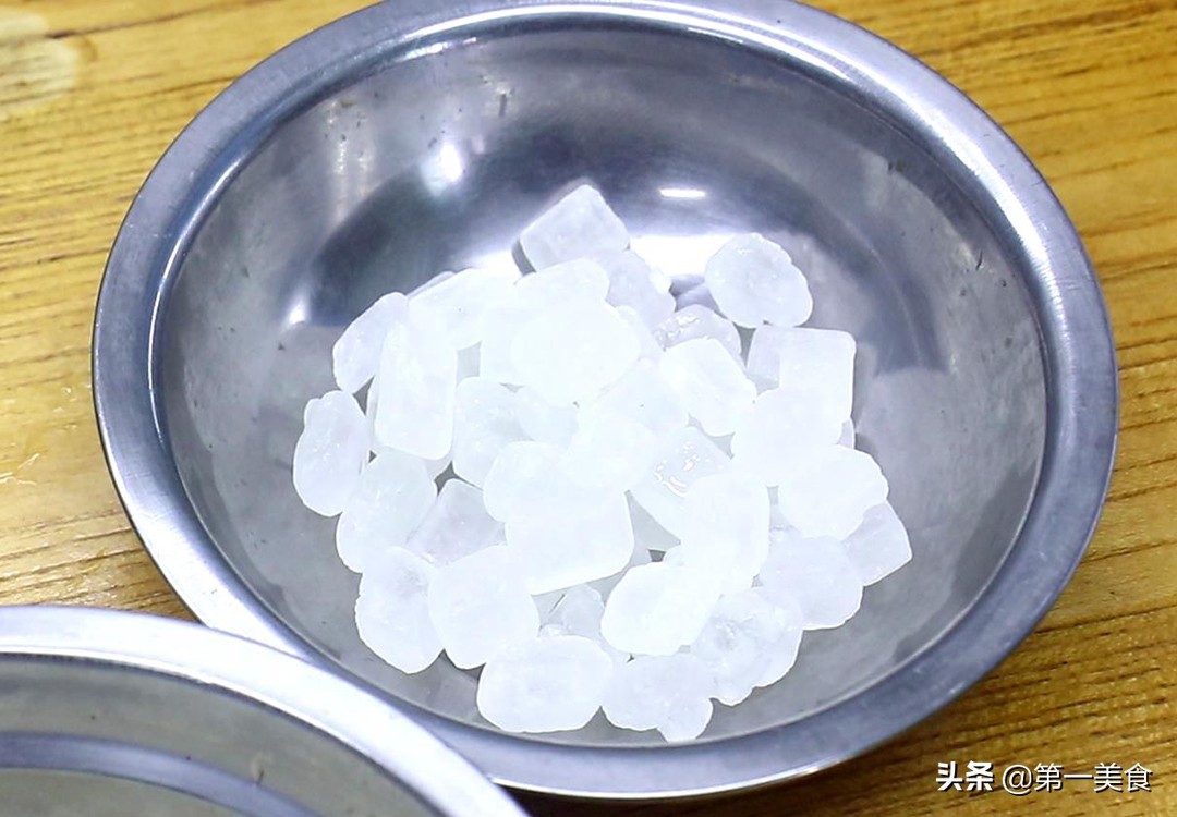 冬季女性养生食谱(推荐几款秋冬最好喝的营养汤食谱)(6)