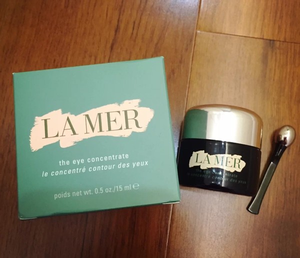 哪个牌子的眼霜去黑眼圈效果好(祛黑眼圈用什么眼霜)(5)