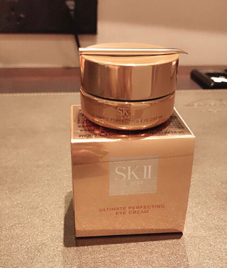 哪款眼霜去皱效果好(公认好用的5款“抗皱眼霜”)(3)