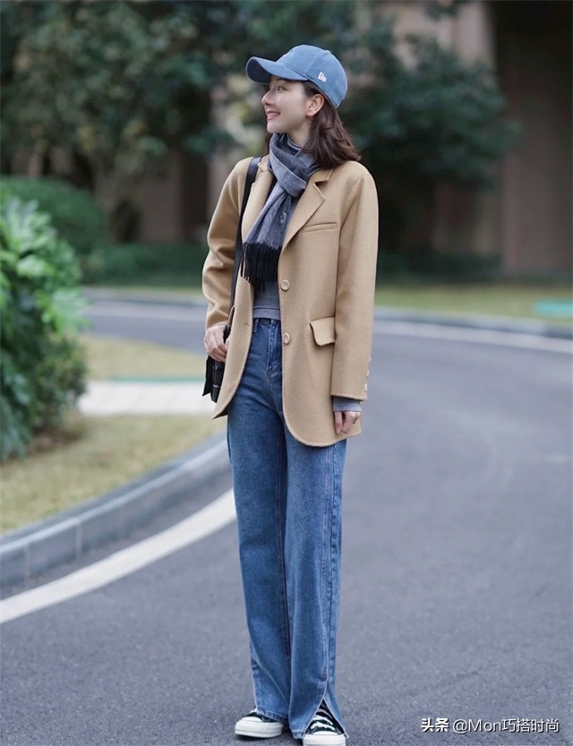围巾搭配衣服颜色技巧(围巾配大衣的五种系法)(4)