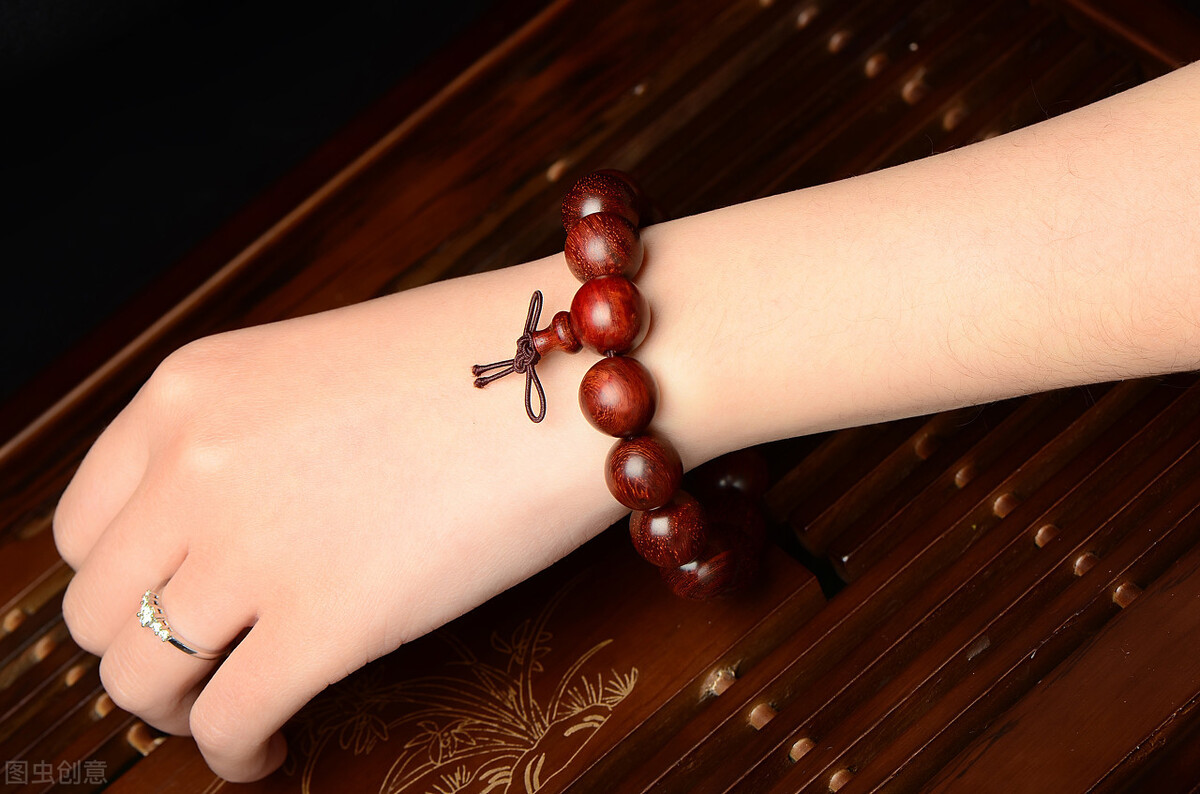 在淘宝上怎么兼职手模(当下最值得从事的兼职)(1)