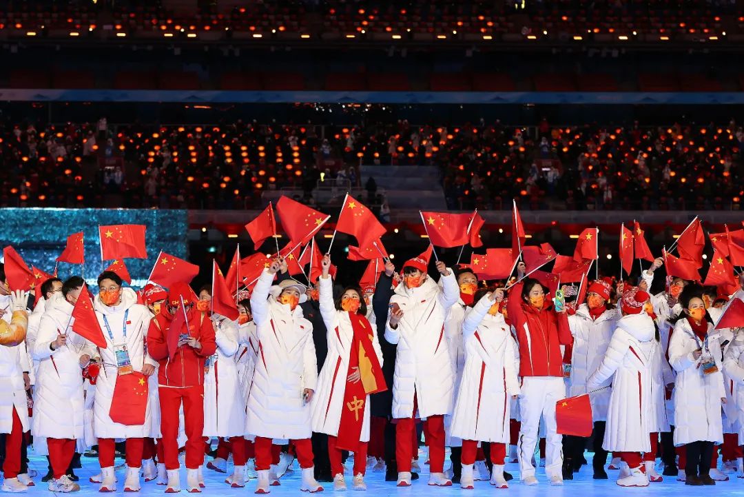 女士品牌羽绒服有哪些牌子（29个品牌大推荐，专业保暖又好看）(3)