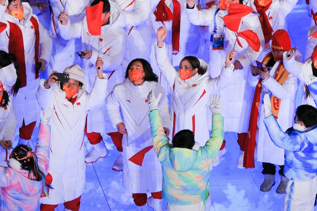 女士品牌羽绒服有哪些牌子（29个品牌大推荐，专业保暖又好看）(4)