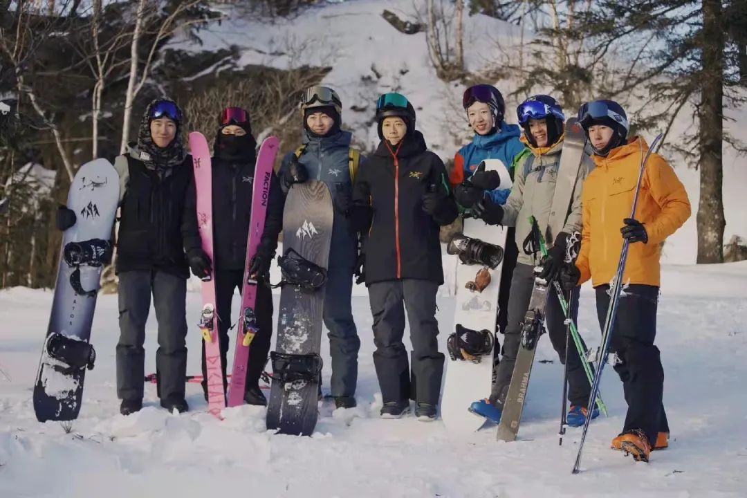 女士品牌羽绒服有哪些牌子（29个品牌大推荐，专业保暖又好看）(30)