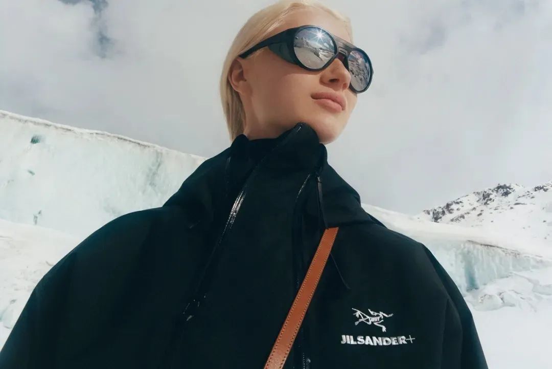 女士品牌羽绒服有哪些牌子（29个品牌大推荐，专业保暖又好看）(31)