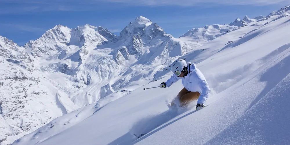 女士品牌羽绒服有哪些牌子（29个品牌大推荐，专业保暖又好看）(42)