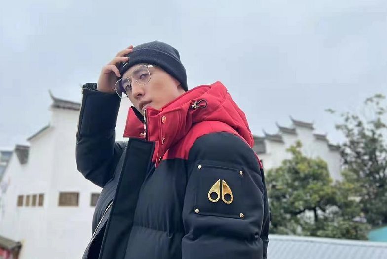 女装羽绒服品牌比较好的推荐（羽绒服哪个品牌价格不贵又保暖）(6)