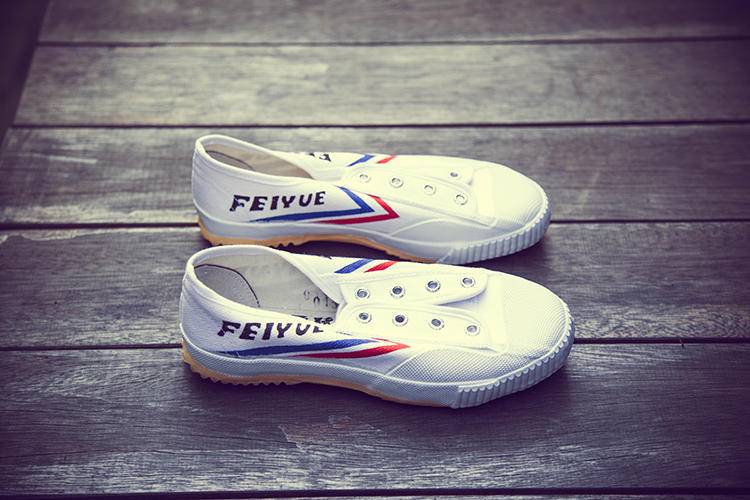 小白鞋淘宝店铺推荐(品牌舒服的小白鞋推荐)(73)