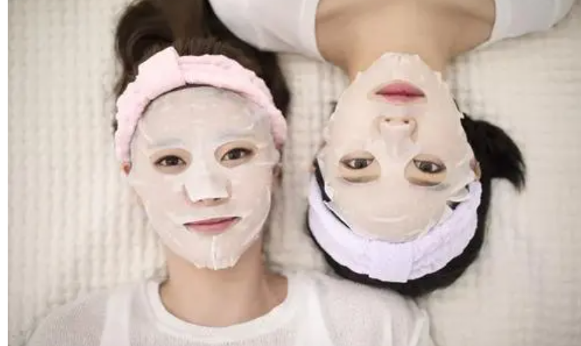 平价面膜补水哪个牌子好(5款平价好用的“宝藏面膜”分享)(1)