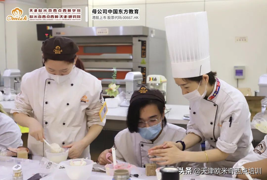 微信朋友圈卖蛋糕技巧（私房烘焙朋友圈怎么更吸引人）(1)