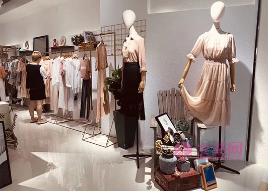 我要批发又便宜又好卖的服装（批发衣服要注意哪些）(1)